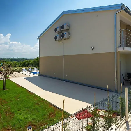 Renata Tatil Evi *