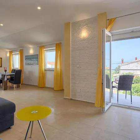 Holiday home Renata