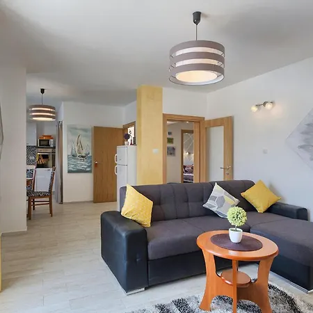 Будинок відпочинку Renata Пореч