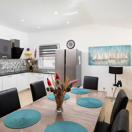 Renata Будинок відпочинку *